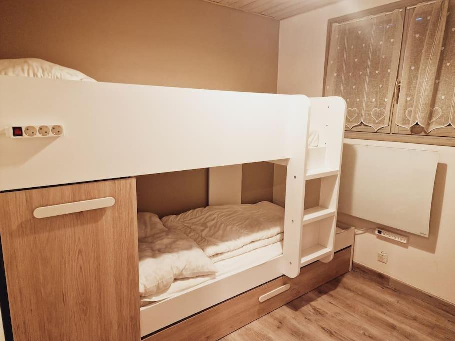 Le Picoulet : Appartement Tout Confort Coeur De Village อัลโลส ภายนอก รูปภาพ