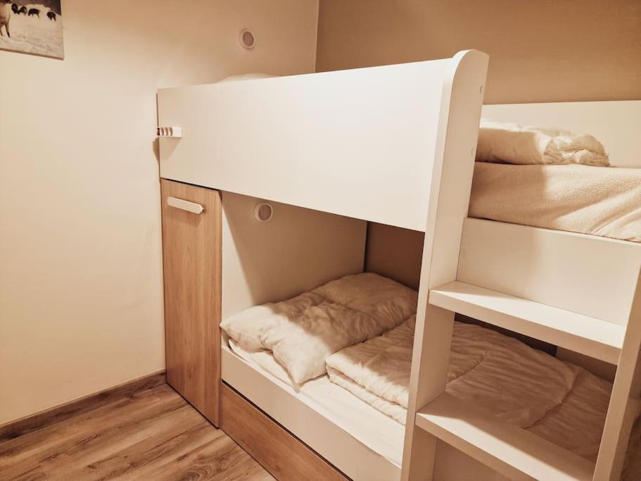 Le Picoulet : Appartement Tout Confort Coeur De Village อัลโลส ภายนอก รูปภาพ